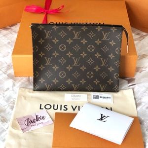 💯 Authentic Louis Vuitton Toiletry Pouch 26